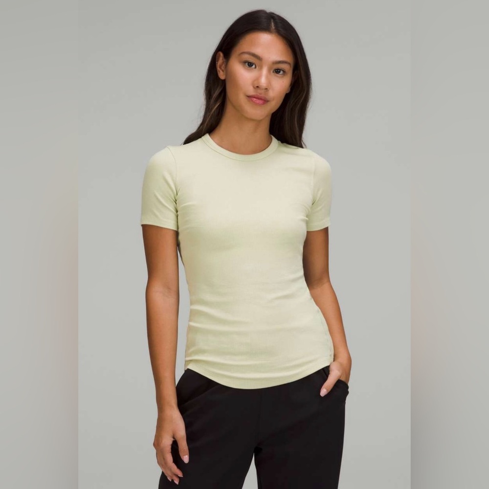 NWT Lululemon Hold Tight Short Sleeve Shirt Light Green Tee T-Shirt Dewy Sz 10